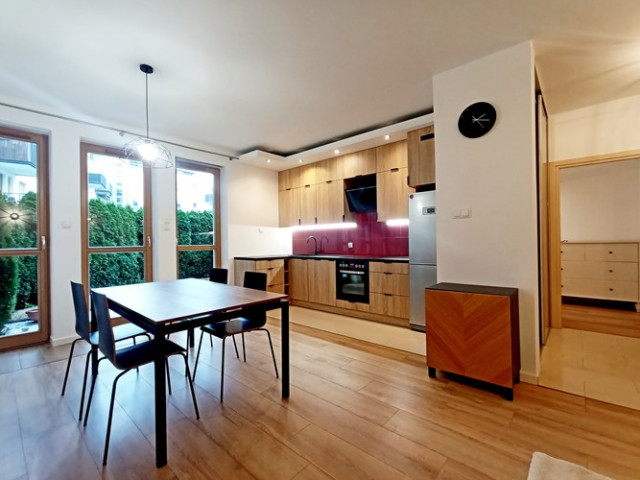 Apartament z ogródkiem i mp w garażu-Ledóchowskiej