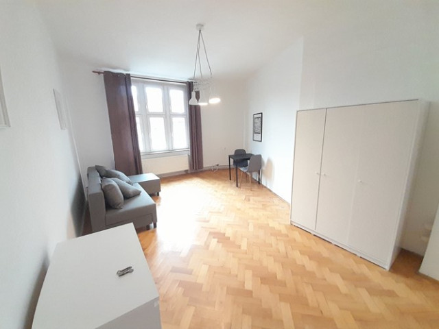 Duży pokój, 23 m2 - Kościuszki 46, Śródmieście