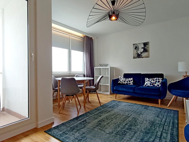 3 pokoje, AC, podwyższony standard – Bernardyńska