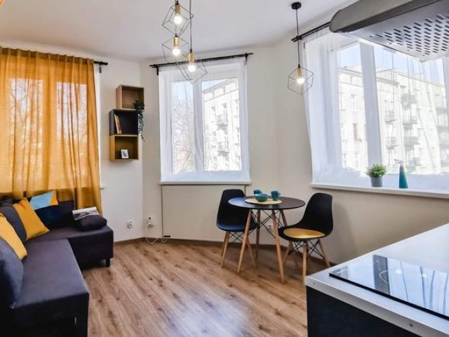 Nowoczesne studio na Polesiu, 28 PSK 33/35