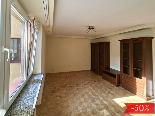 3 pokoje, parking, ochrona- Krysta 3, obok metra
